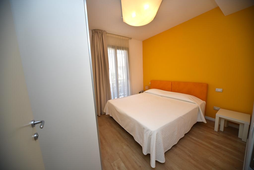 ريتشوني Sound Suite Hotel الغرفة الصورة
